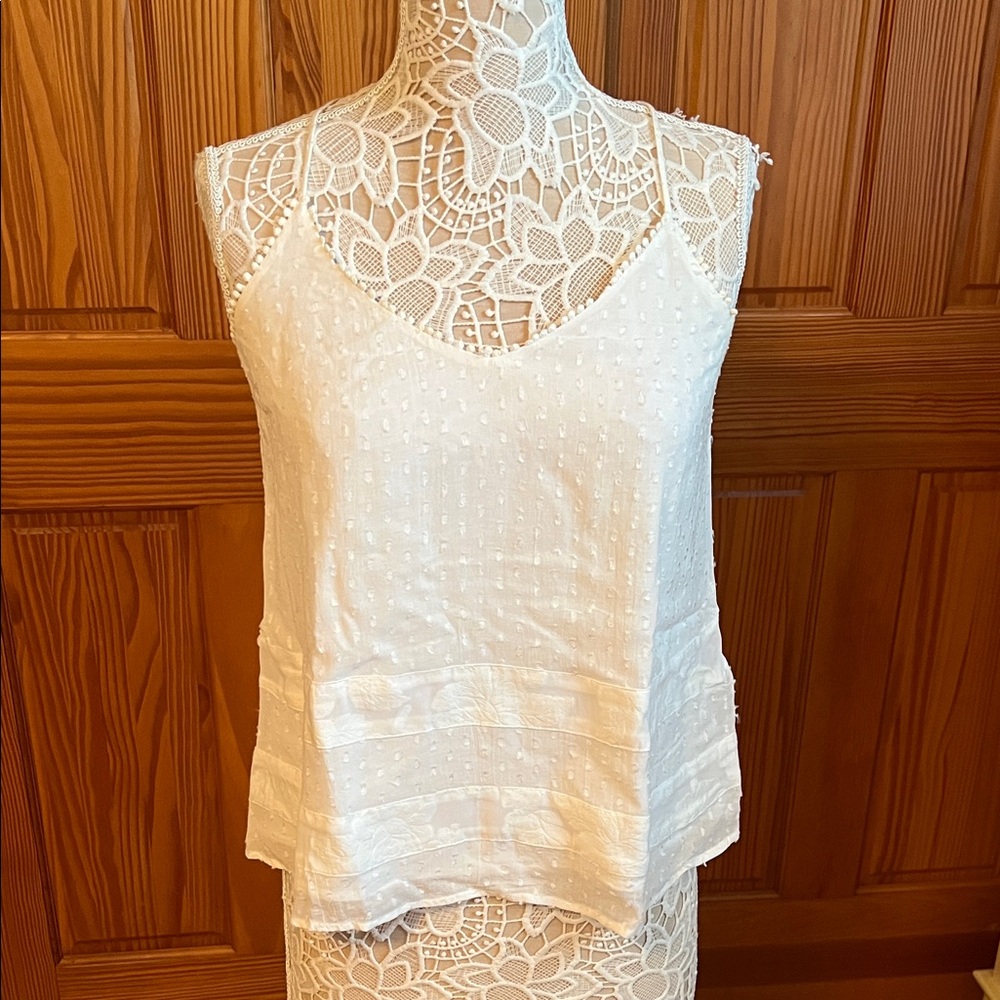 NWOT LOFT Spring Pure White Blouse